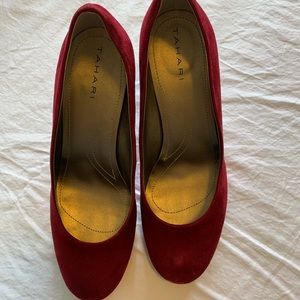 Tahari Red Heels